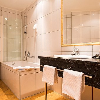 Blick in ein Badezimmer.